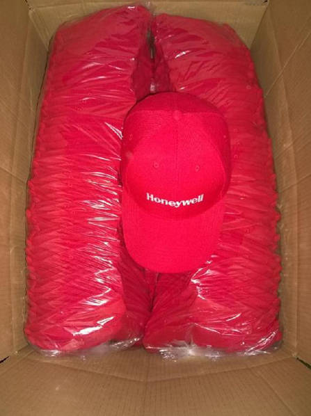 Custom Embroidered Baseball Caps packing